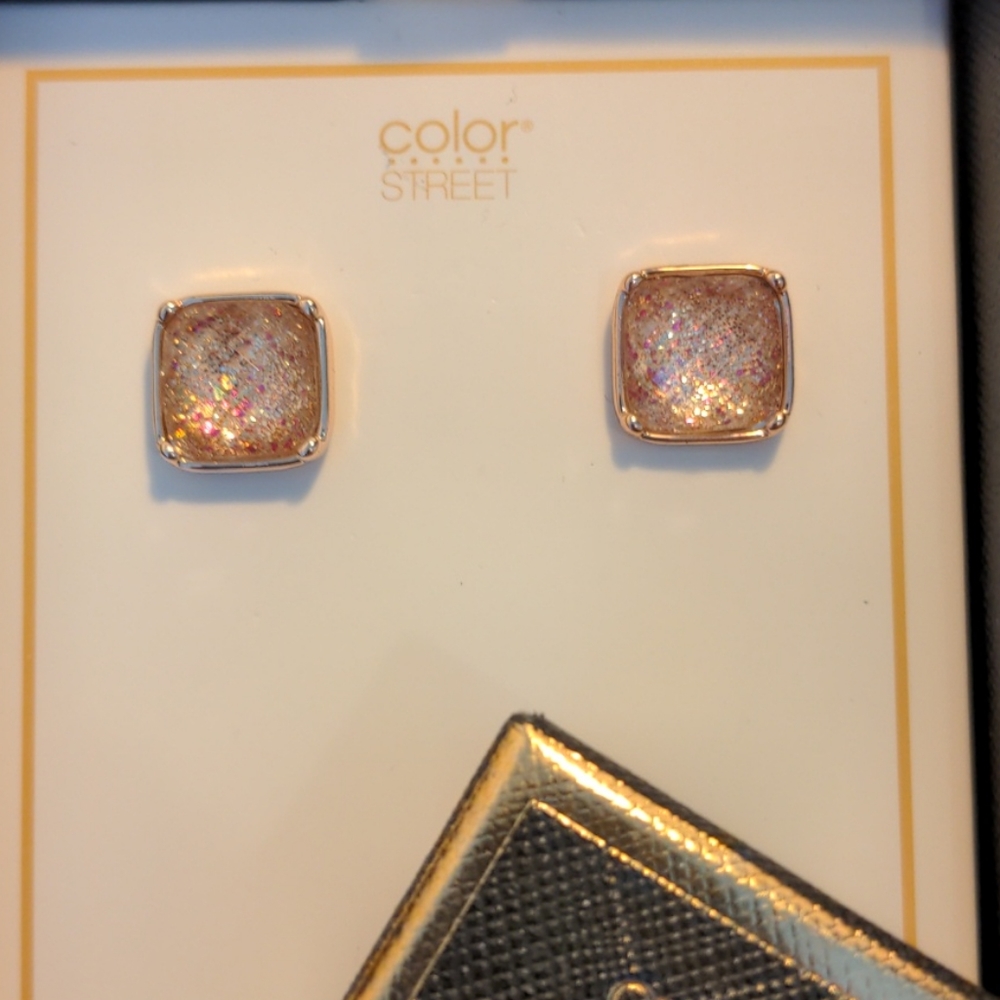 NIB NWT Tokyo Lights Color Street Earrings